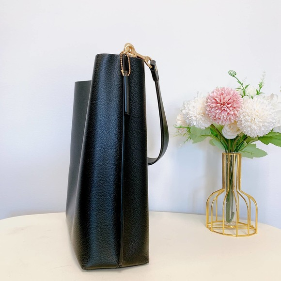 Coach CA214 Mollie Bucket Bag IN Black - Picture 3 of 8